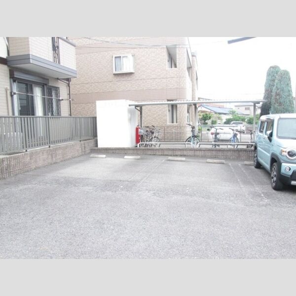 駐車場 (駐車場)