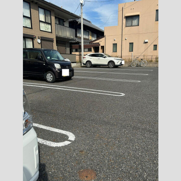 駐車場 (駐車場)