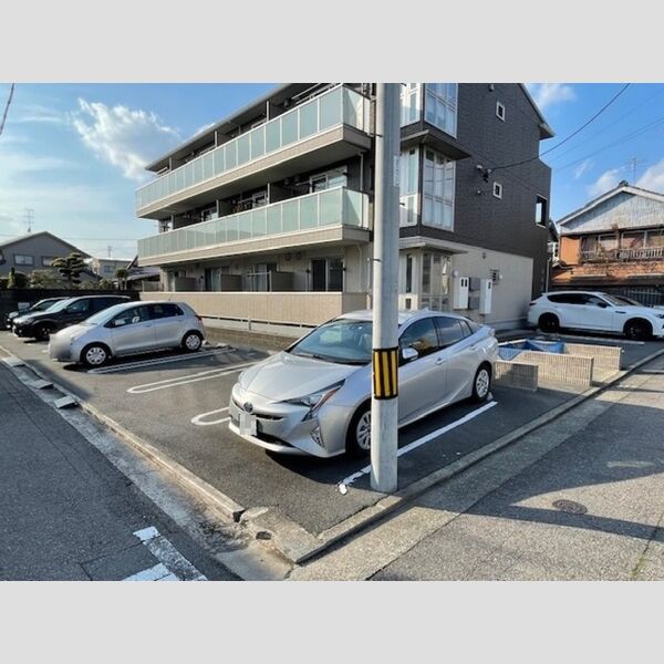 駐車場 (駐車場)