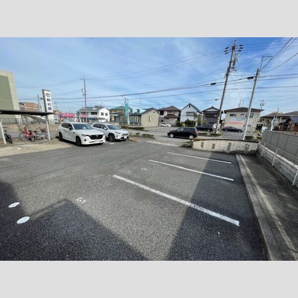 駐車場 (駐車場)