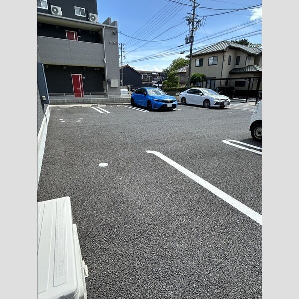 駐車場 (駐車場)