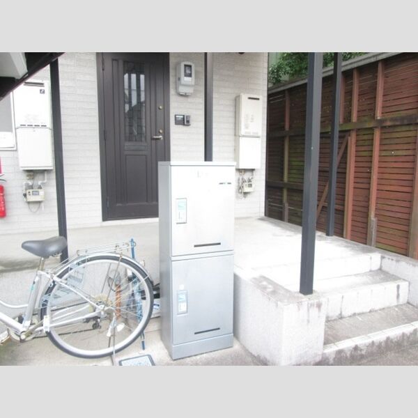 現地周辺 (宅配BOX(共用))