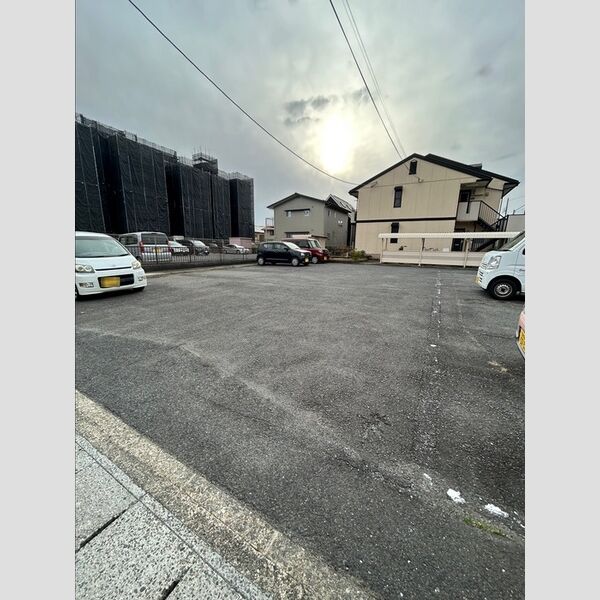 駐車場 (駐車場)