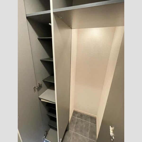 玄関 (シューズボックス)