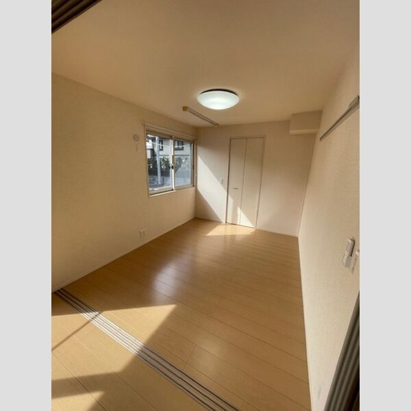 その他 (南洋間)