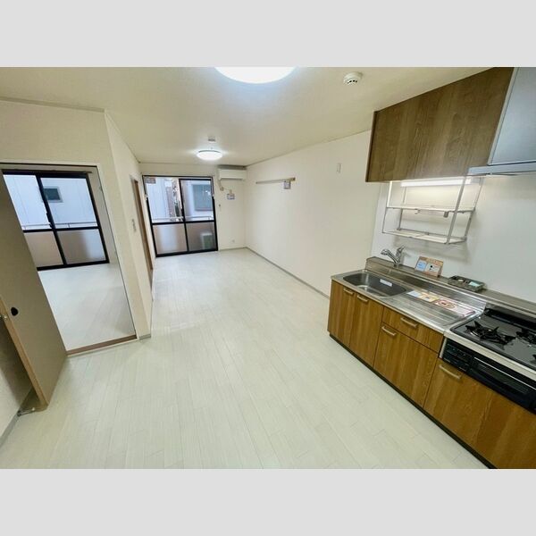 居室・リビング (照明・エアコン付き　LDK)