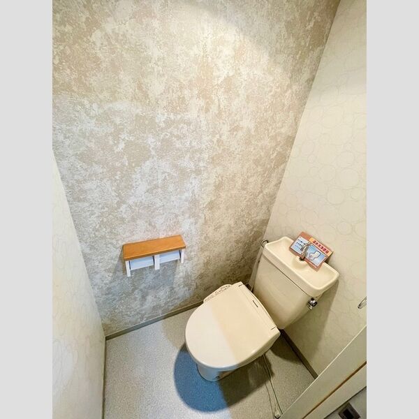 トイレ (温水洗浄暖房便座付トイレ(2ロール式ペーパーホルダ))