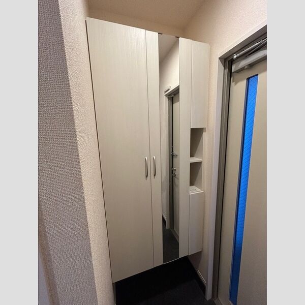 玄関 (シューズボックス)