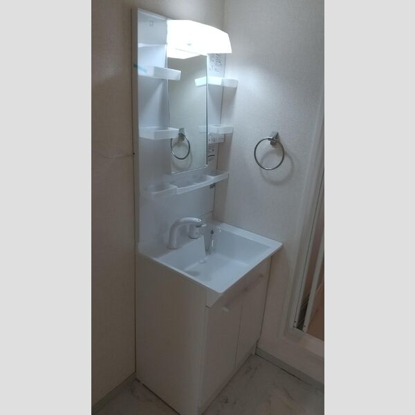 洗面所 (洗髪洗面化粧台)