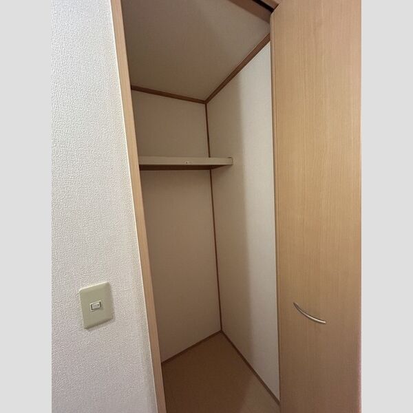 収納 (収納)