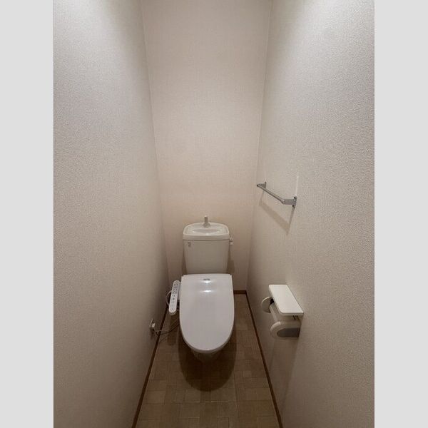 トイレ (温水洗浄暖房便座)