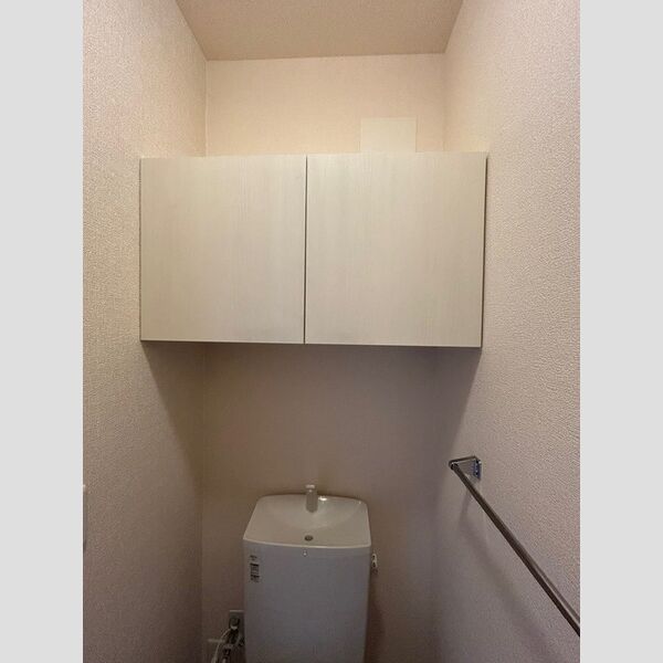 トイレ (トイレ収納棚)