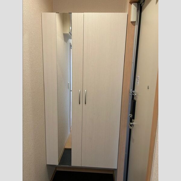 玄関 (シューズボックス)