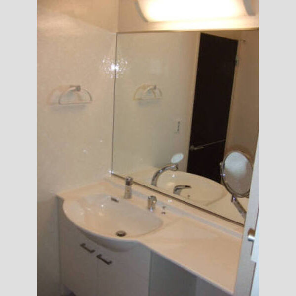 洗面所 (ワイドミラー付洗髪洗面化粧台)