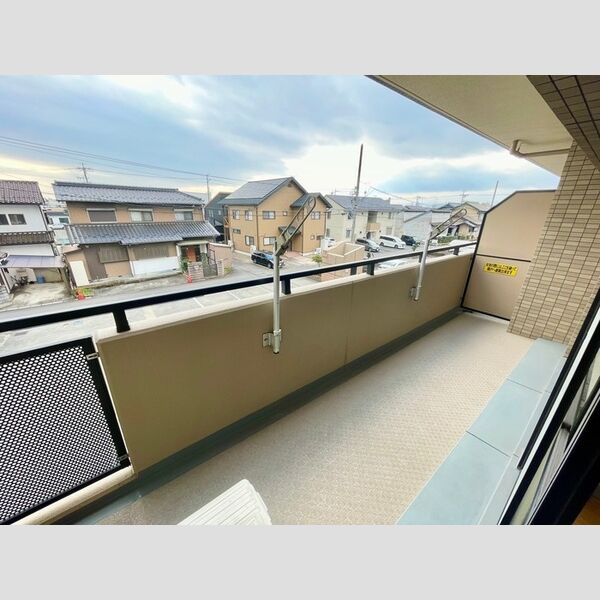 バルコニー・ベランダ (物干し金物付バルコニー♪)