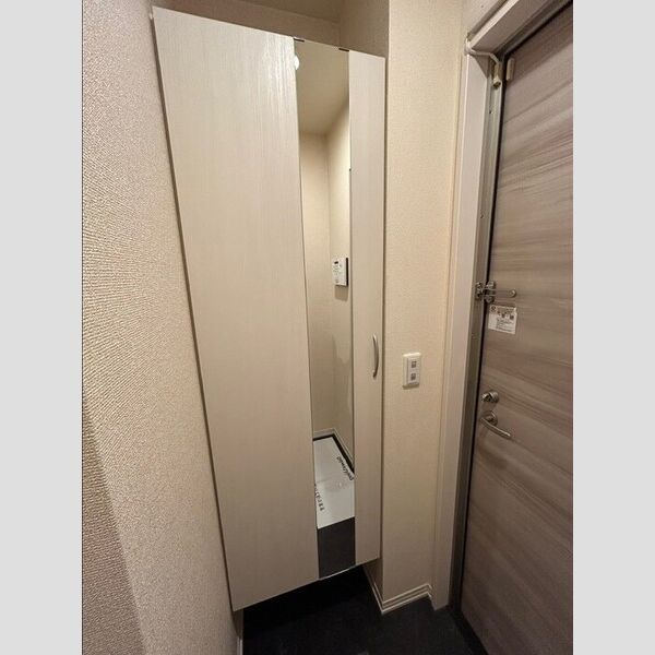 玄関 (シューズボックス)