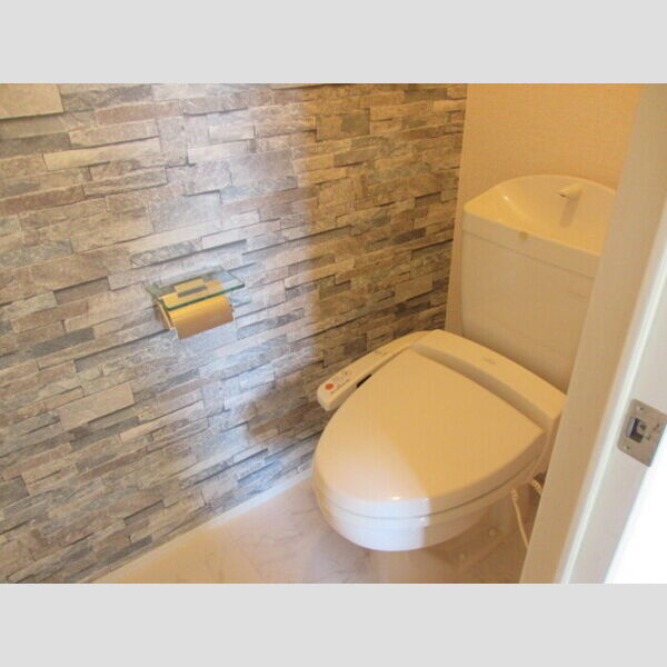 トイレ (温水洗浄暖房便座付きトイレ)