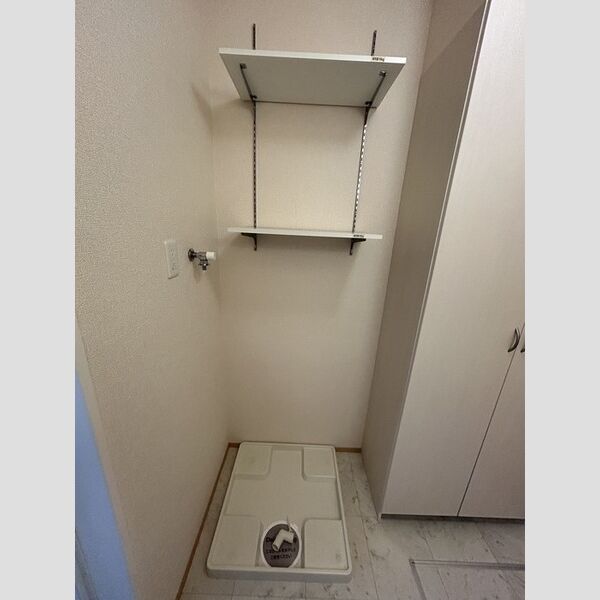 洗面所 (室内洗濯機置き場)