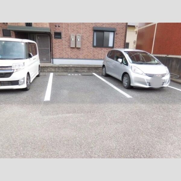 駐車場 (駐車場)