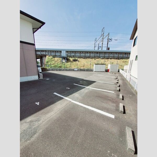 駐車場 (駐車場)