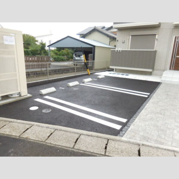 駐車場 (駐車場)