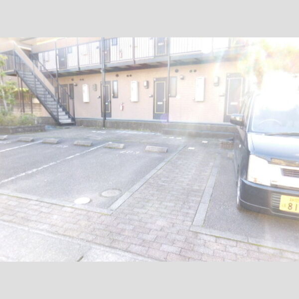 駐車場 (駐車場)