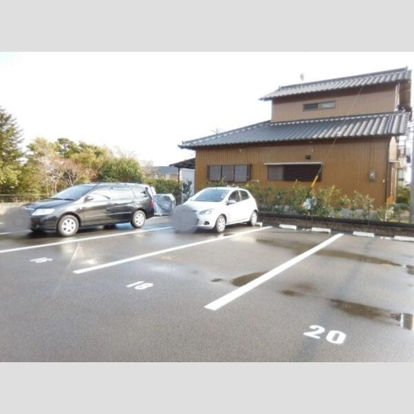 駐車場 (駐車場)