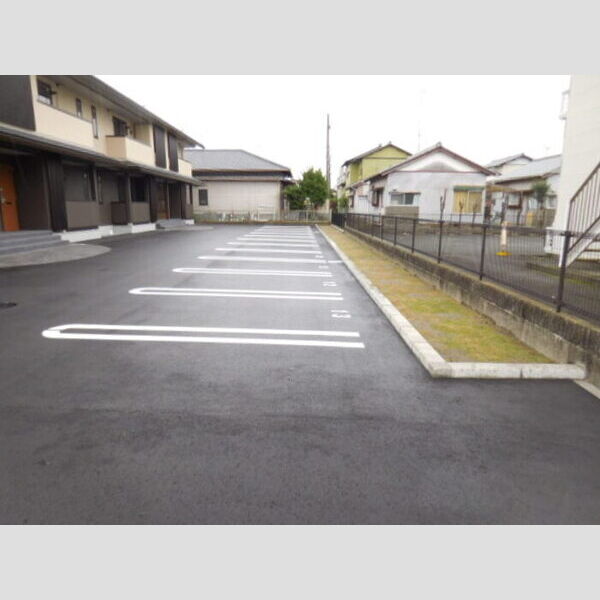 駐車場 (駐車場)