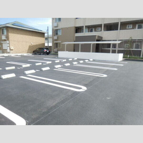 駐車場 (駐車場)