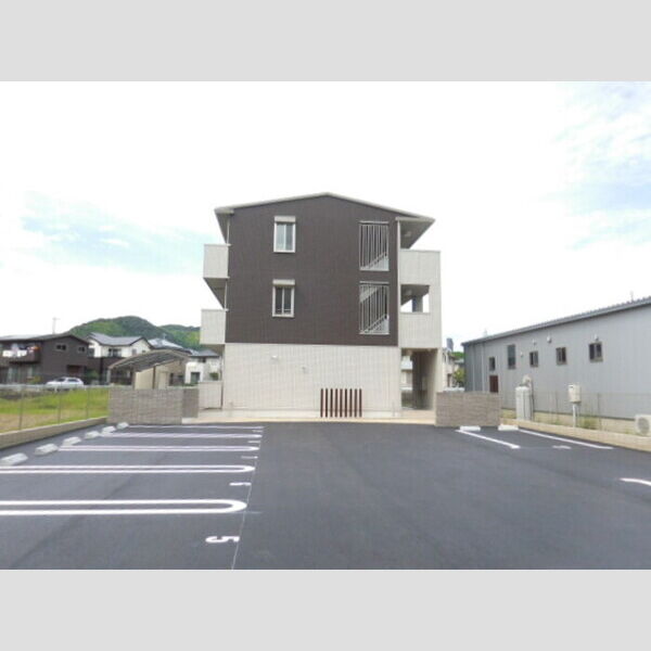 駐車場 (駐車場)