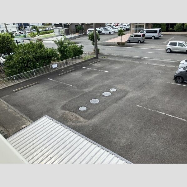 駐車場 (駐車場)