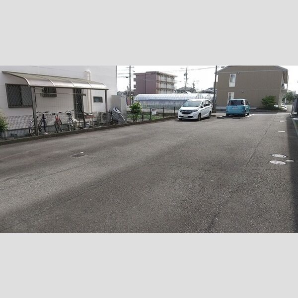 駐車場 (駐車場)