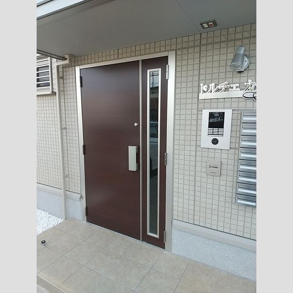 エントランス (エントランスオートロック)