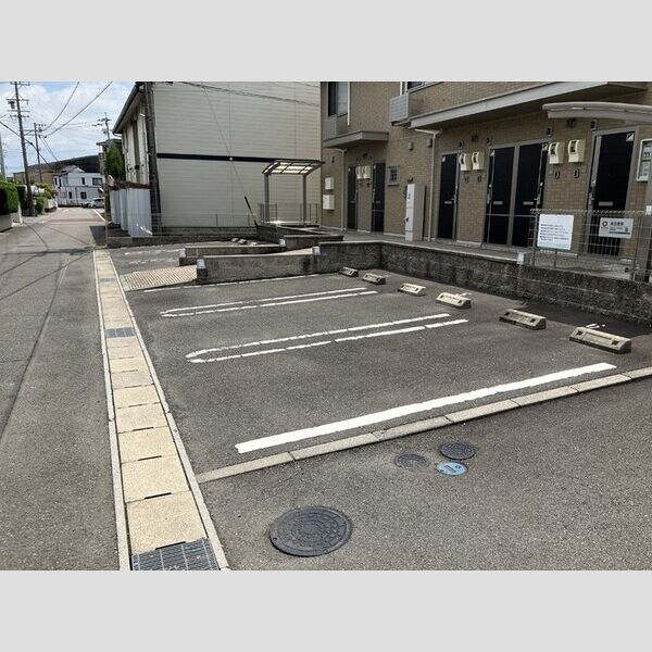 駐車場 (駐車場)
