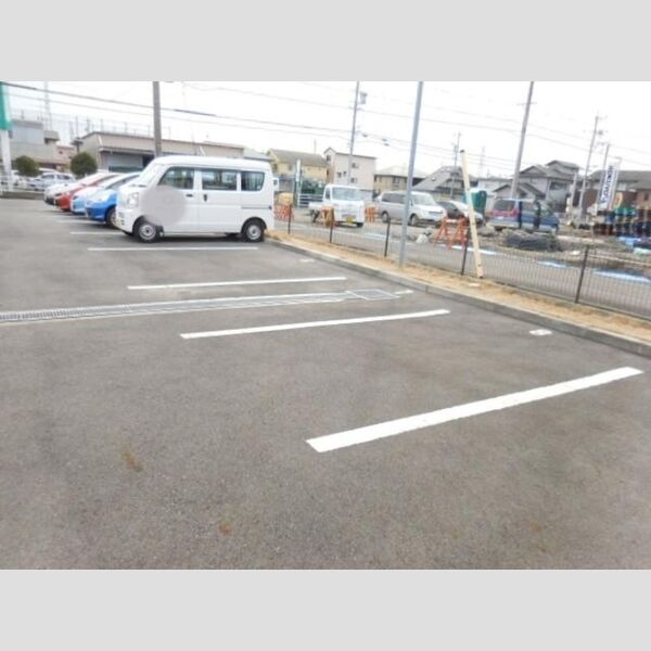 駐車場 (駐車場)