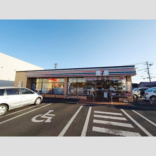 現地周辺 (セブンイレブン藤枝小石川町4丁目店)