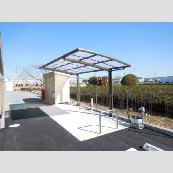 現地周辺 (駐輪場)