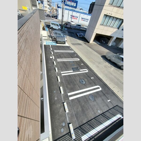 駐車場 (駐車場)