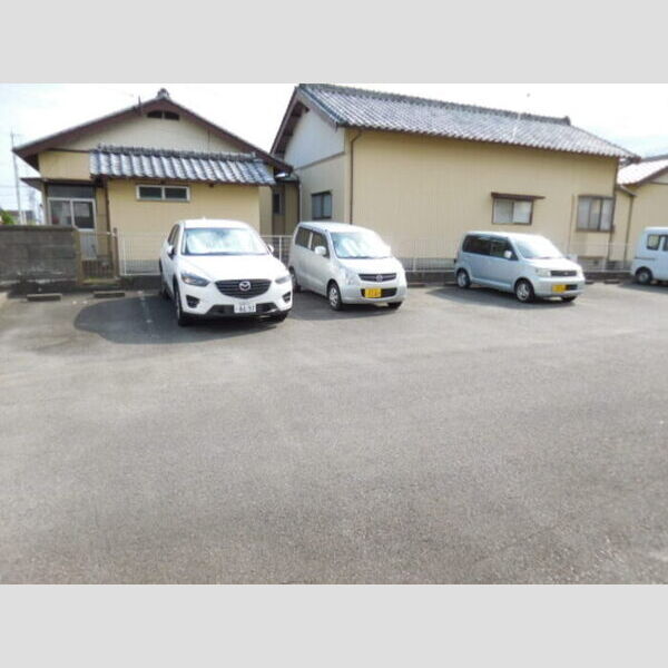 駐車場 (駐車場)