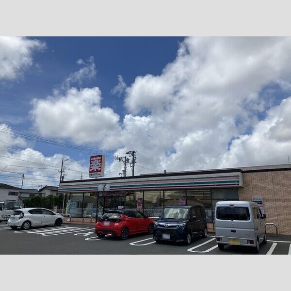 現地周辺 (セブンイレブン焼津小柳津店)