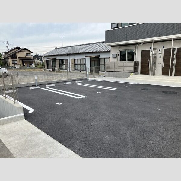 駐車場 (駐車場)
