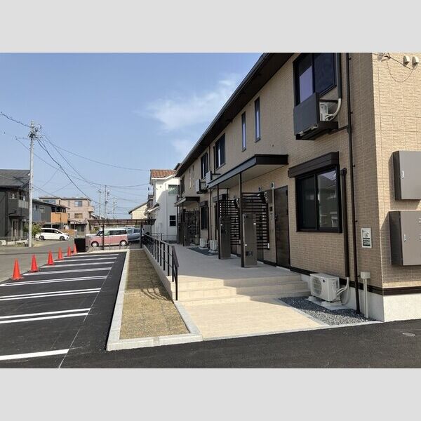 エントランス (エントランス)