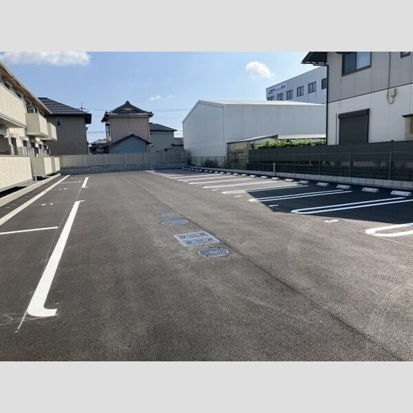 駐車場 (駐車場)