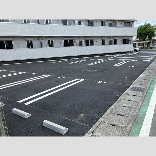 駐車場 (駐車場)