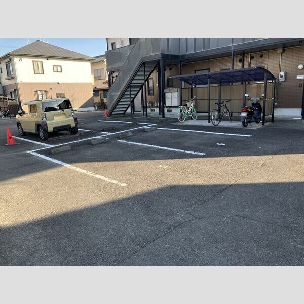 駐車場 (駐車場)