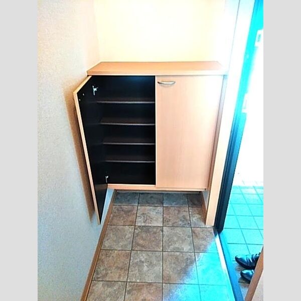 玄関 (シューズボックス)