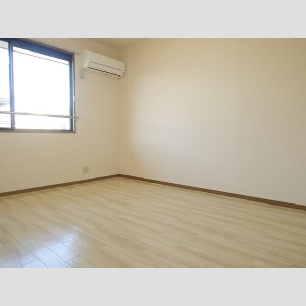 居室・リビング (北側・洋室)