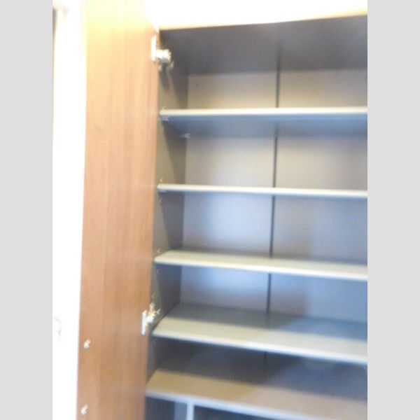 玄関 (シューズボックス)