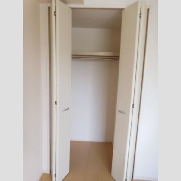 収納 (洋室　北東　クローゼット)