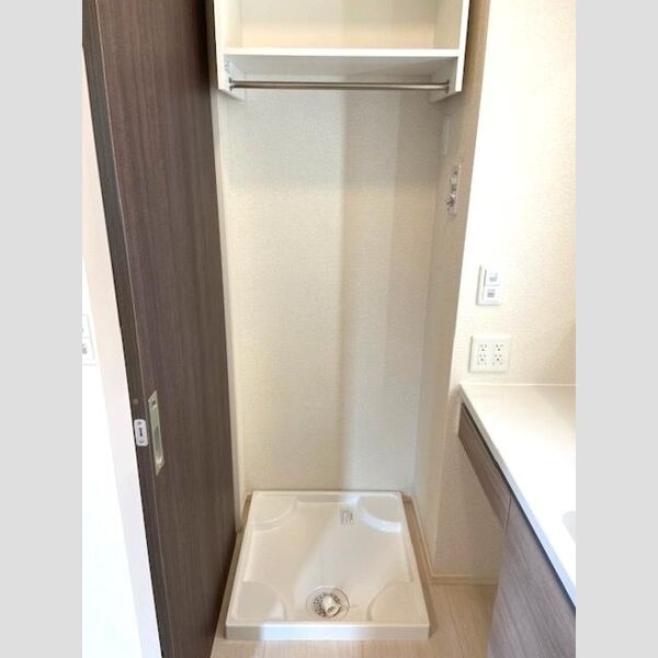 その他 (室内洗濯機置場)